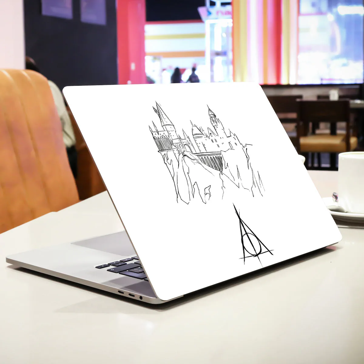 Monochrome Sketch of Hogwarts laptop skin - view 2 of 4